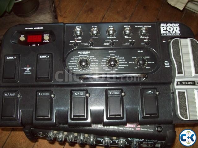 Floor pod plus line 6 GUITAR PROCESSOR large image 0