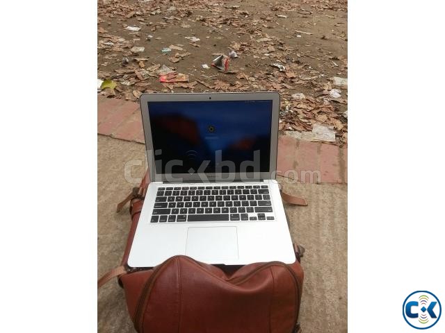 Latest Apple MacBook Air 13 in Low Price large image 0