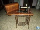 Singer Sewing Machine SOLD - CLICK TO VIEW OTHER ITEMS