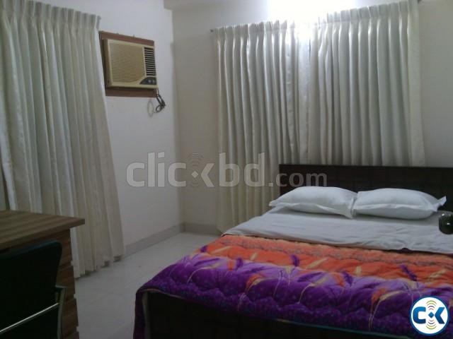 furnished flat Banani 2000 sft large image 0