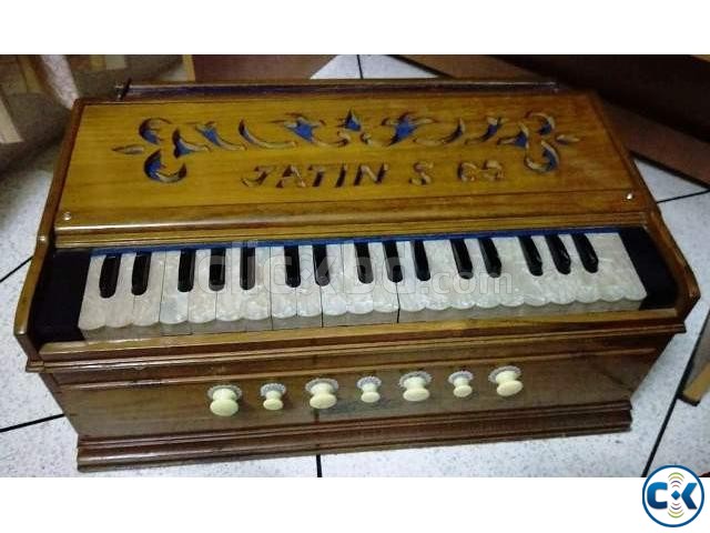 Harmonium large image 0