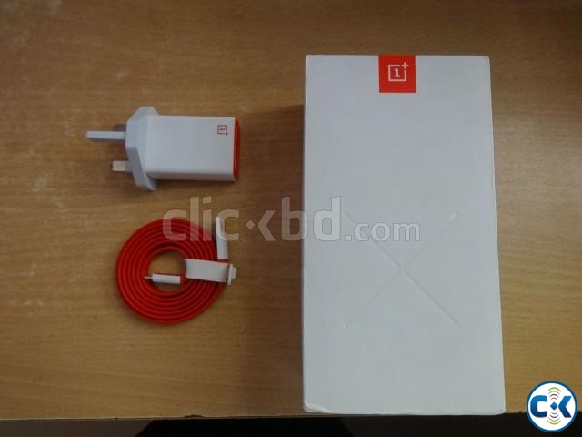 One PLus X Black Global Edition Full Boxed large image 0