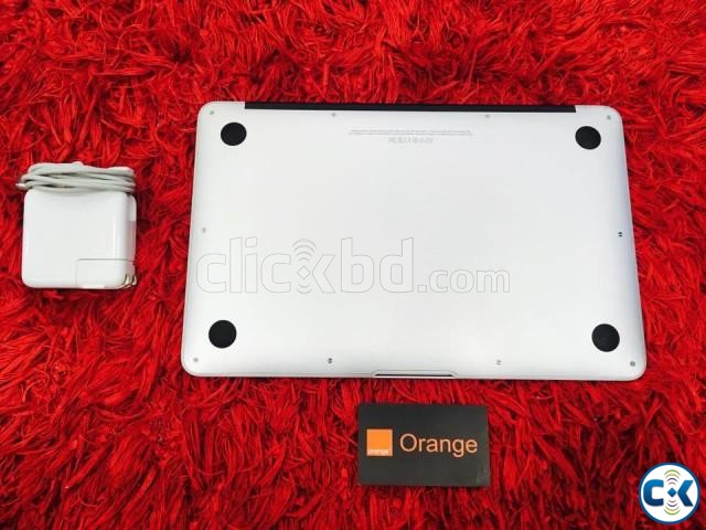 Macbook air 11 inch mid 2013 4gb 256gb large image 0