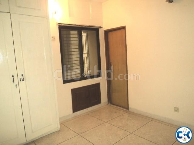 1700sft Flat Rent Banani large image 0