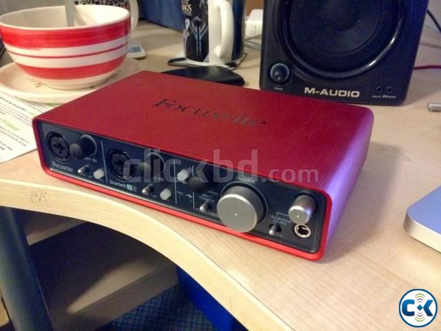 focusrite scarlett 2i4 large image 0