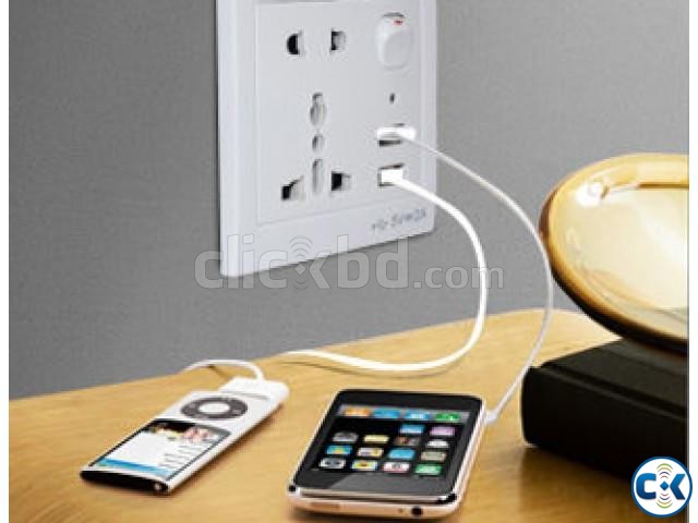 Universal Socket with usb mobile charging port large image 0