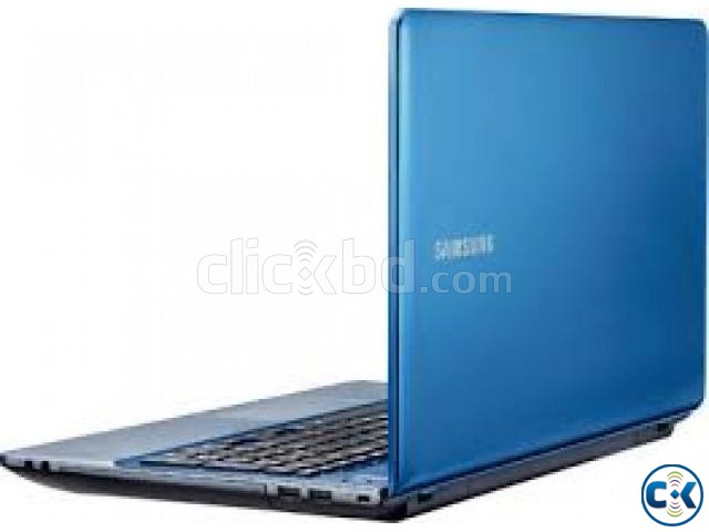 Samsung RV520 Core i3 Laptop large image 0