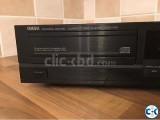 YAMAHA COMPACT DISC PLAYER