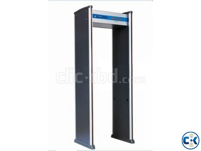 Walk Through metal detector door large image 0