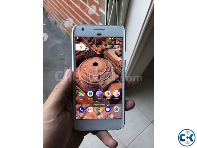 Google Pixel 128GB Silver Smartphone. Factory reset. Used fo large image 0
