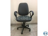 REVOLVING OFFICE CHAIR - USED