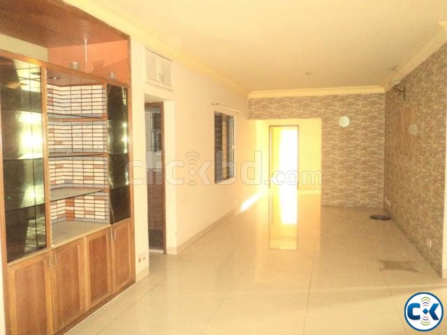 Banani 2200sft Flat Rent large image 0