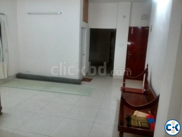 Flat in Nakhalpara for rent Tejgaon large image 0