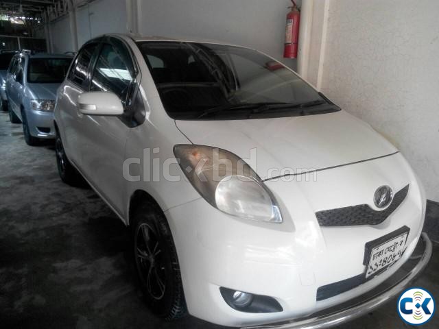 Toyota VITZ large image 0