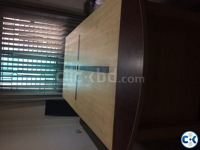 Conference Table large image 0