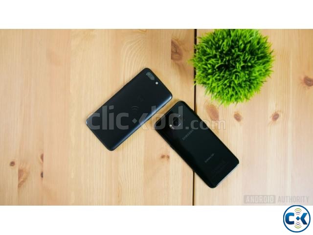 Brand New ONE PLUS 5 128GB Sealed Pack 1 Yr Warranty large image 0
