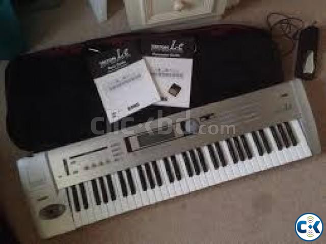 korg Triton Le like brand new large image 0