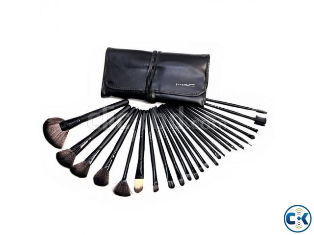 Discount Mac 24 Piece Brush Set Sale large image 0