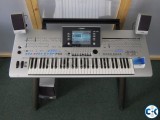 Yamaha Tyros 4 arranger Keyboard.