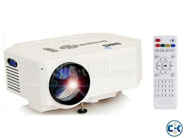 UC30 1080P Mini Led Projector large image 0