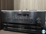 Yamaha stereo amplifier RN402D