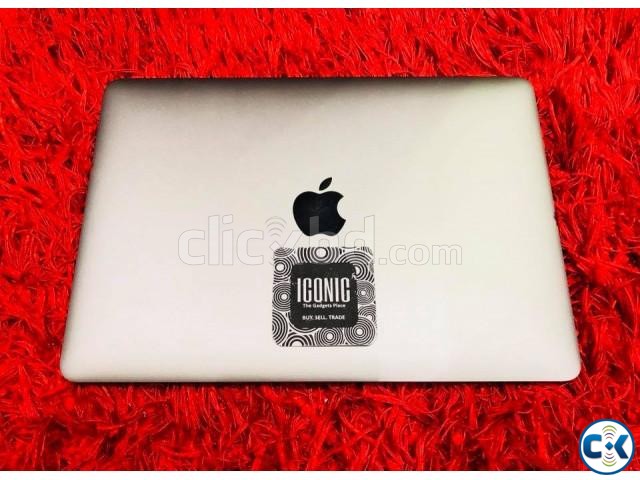 Apple Macbook Retina 2015 12 core M 1.1GHz 8gb 256SSD Space large image 0