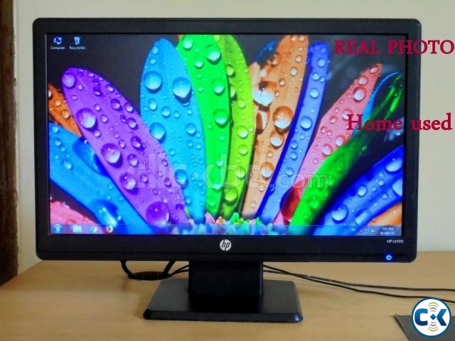 HP 20 LED monitor Home used  large image 0