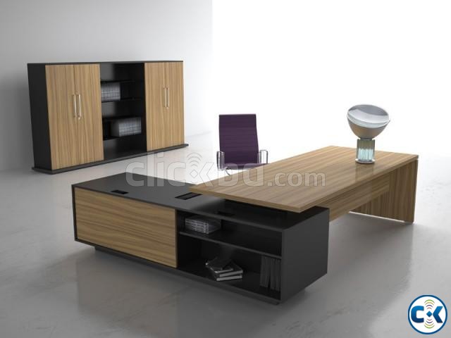 Executive Table bd large image 0