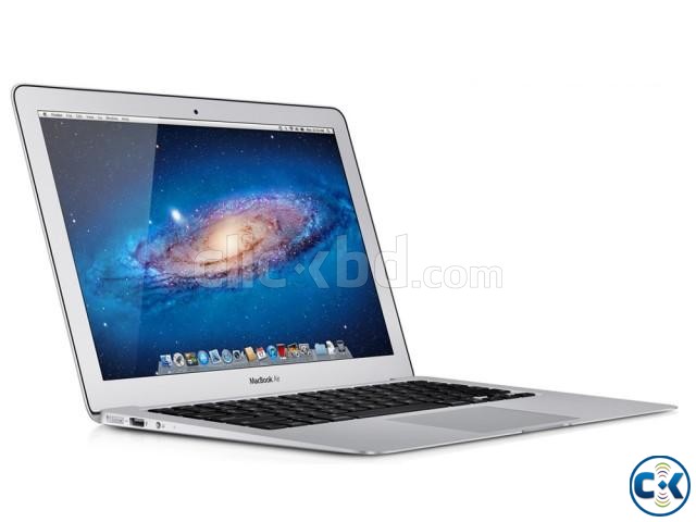 Apple 13.3 A1466 Core i5 8GB RAM 128GB SSD Macbook Air large image 0