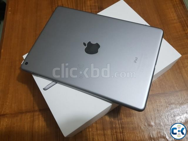 Apple Ipad 32 GB 2017 large image 0