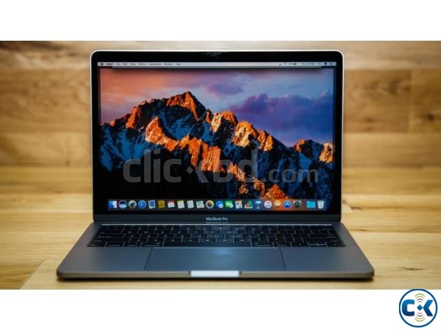 APPLE MAC BOOK EARLY 2017 CORE I5 2 .GHZ BD large image 0