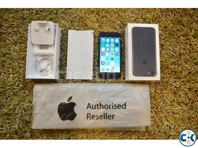 iPhone 7 32 GB Jet Black large image 0