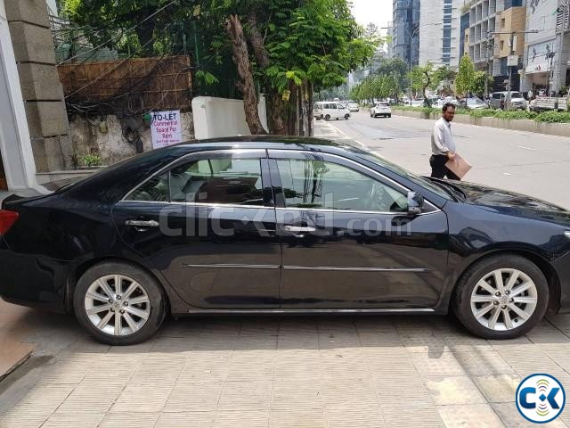 Toyota Camry Hybrid Black 2012 large image 0