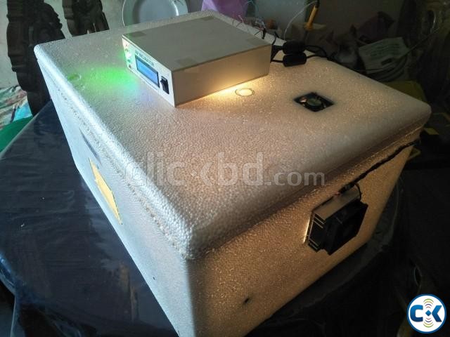 AP INCUBATOR with dehumidifier. large image 0