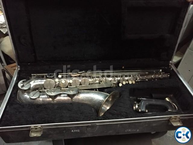 saxophone large image 0