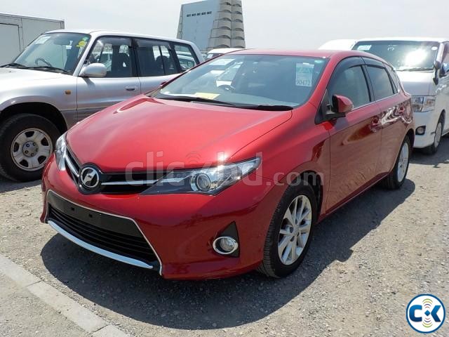 TOYOTA AURIS S RED 2013 large image 0