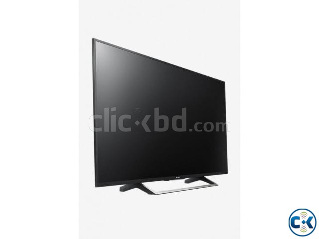 Sony Bravia 43X7500E smart flat screen television has 4K large image 0