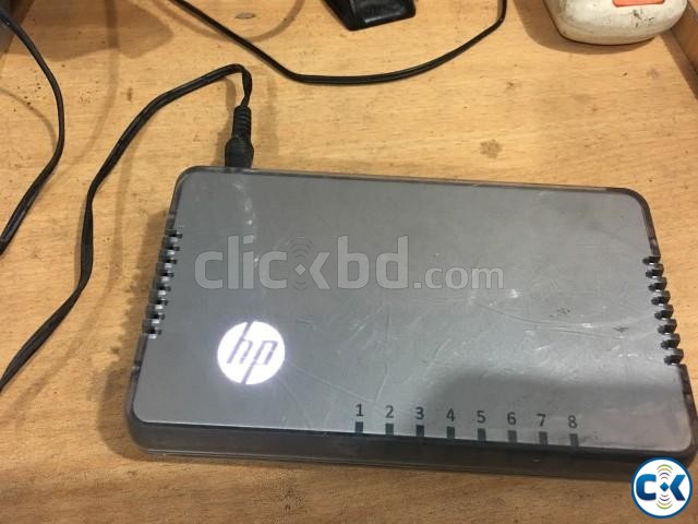 hp 8 port switch large image 0