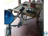 সংস্কারকৃত মজবুত ভ্যান