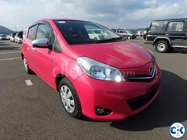 Toyota Vitz New Shape 2012 large image 0