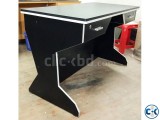 Smart Looking Computer Desk