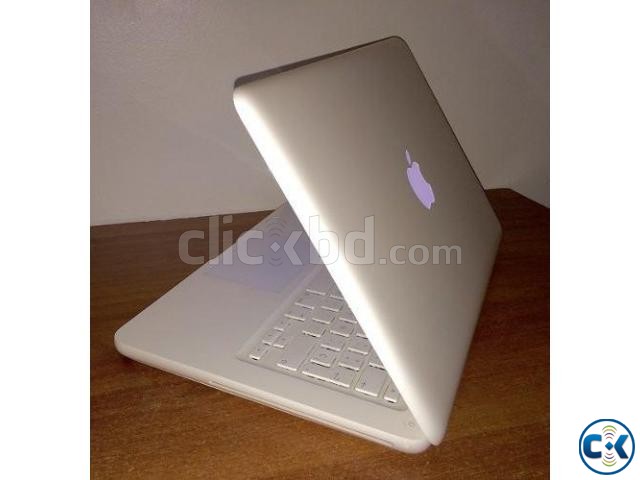 Apple MacBook Core 2 Duo 4GB Ram 500GB HDD large image 0