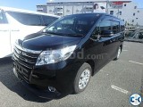 TOYOTA NOAH X SMART NON HYBRID 2014