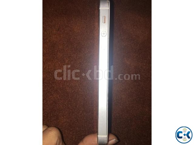 iPhone 5s Silver 16Gb large image 0
