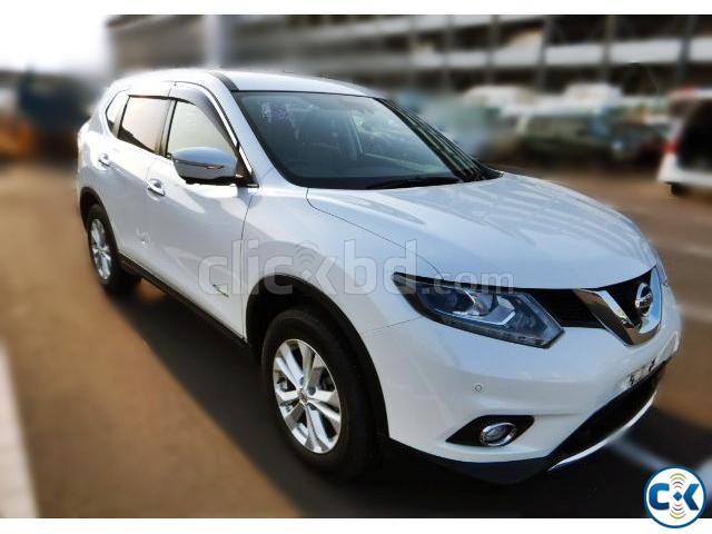 NISSAN Xtrail hybrid 360 camera Pearl 2015 Model large image 0