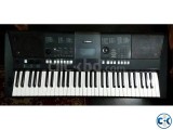 YAMAHA PSR E423 SEMI PROFESSIONAL 