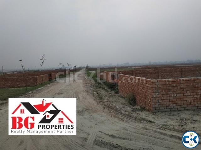 Best Location 3 katha plot at N Block large image 0