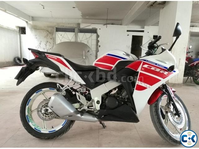 Honda CBR 150R large image 0