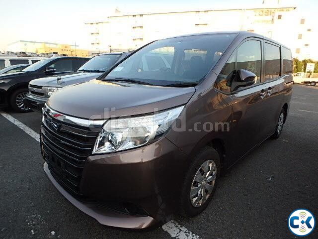 Toyota Noah G Hybrid 2014 large image 0