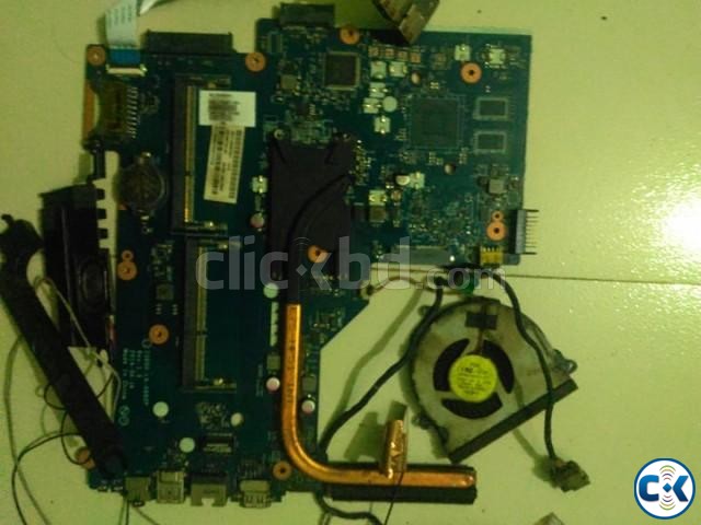 Intel 4th Gen Core i3-4030U Processor with Motherboard large image 0
